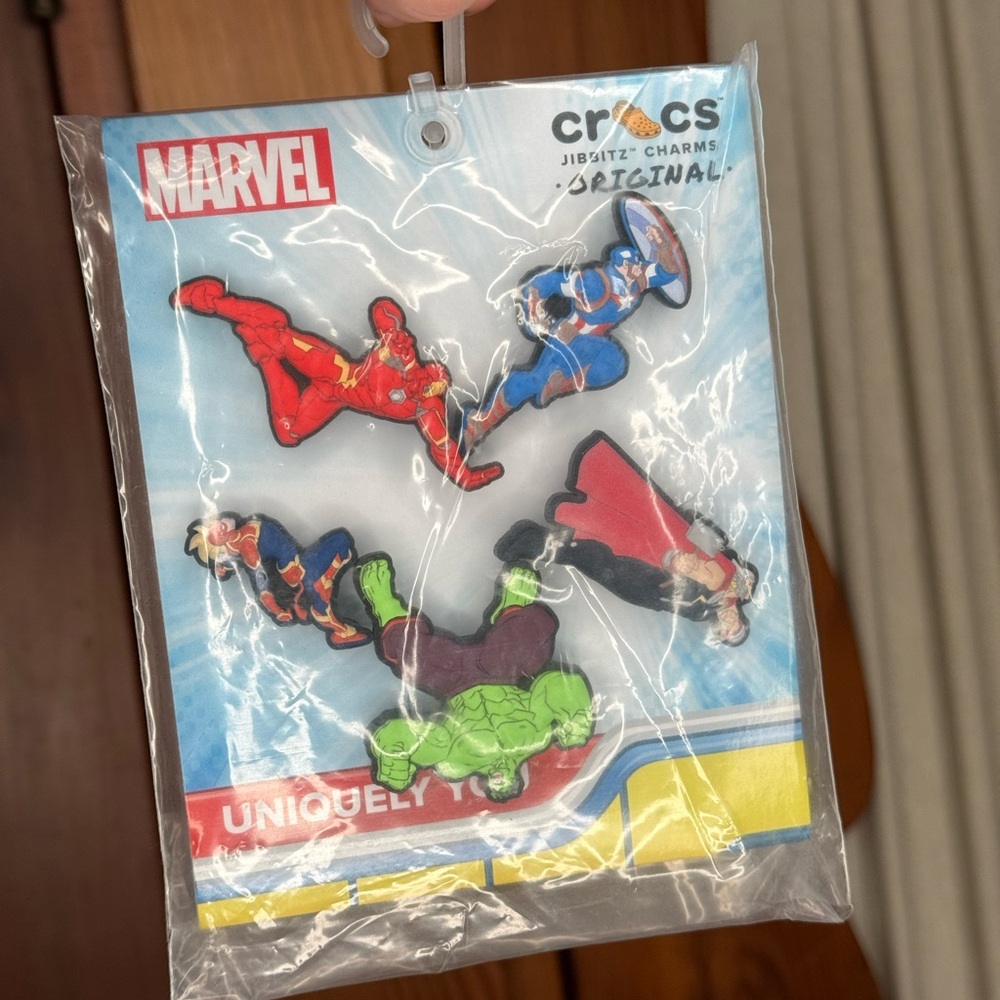 CROCS Marvel Superhero Jibbitz Charms Set
